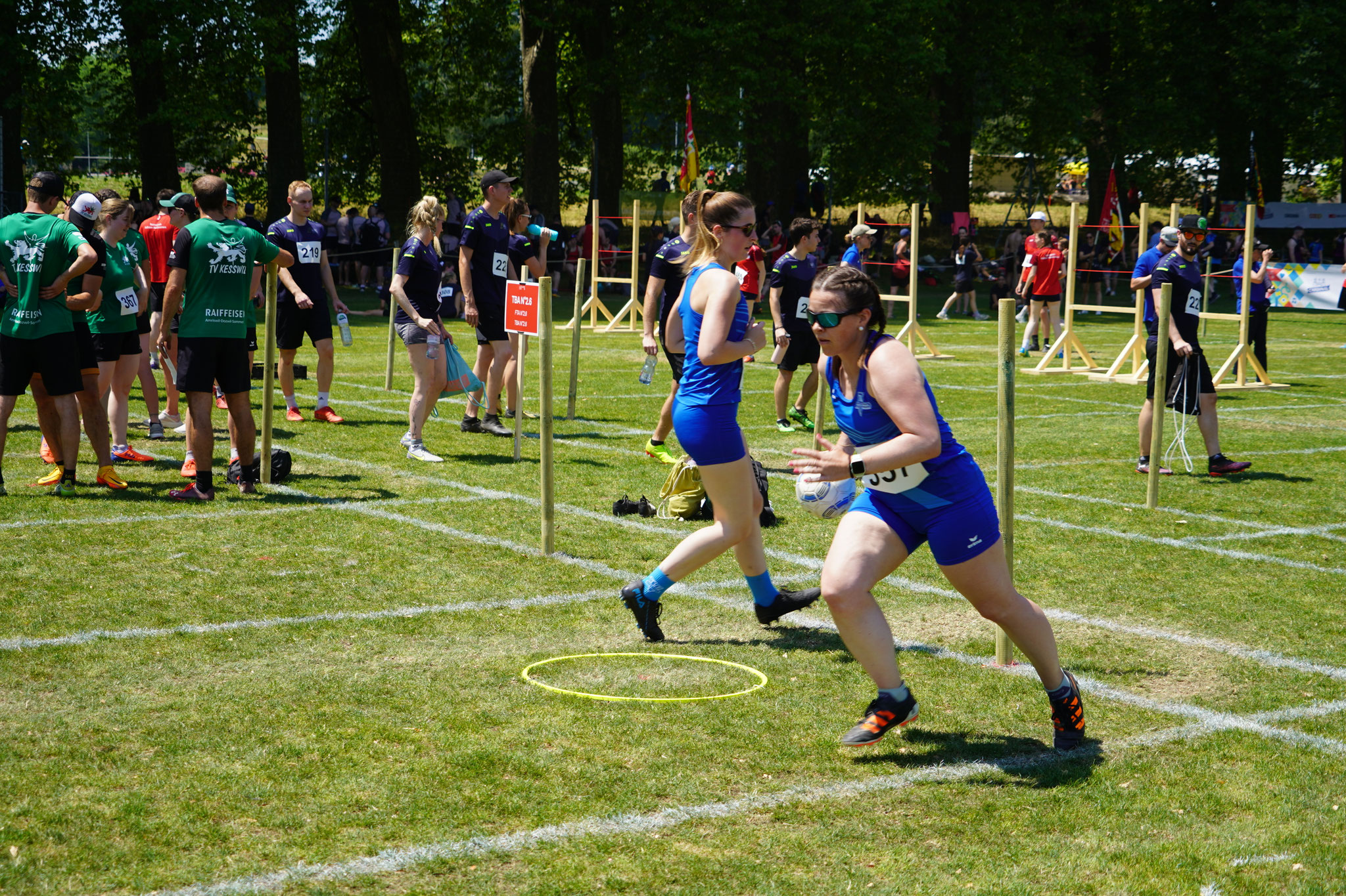 Athletinnen und Athleten beim Fachtest Allround.